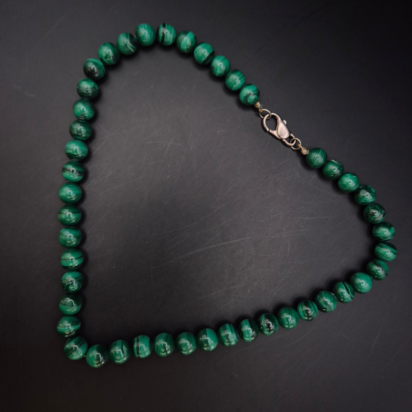 Elegante Malachit Perlen Kette – Edelstein Collier in Grün