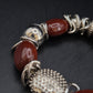 Statement Armband mit Roten Schmucksteinen – Extravagantes Design