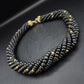 Elegante Schwarze Perlen Kette – Gedrehtes Design mit Goldakzenten