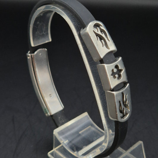 Modernes Herren Armband – Schwarzes Kautschuk mit Tribal-Elementen