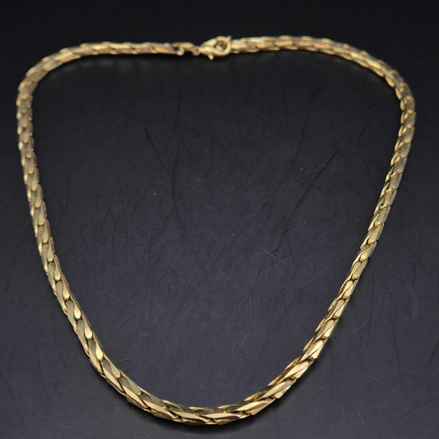 Edle Goldene Kette – Klassisches Design für Damen und Herren