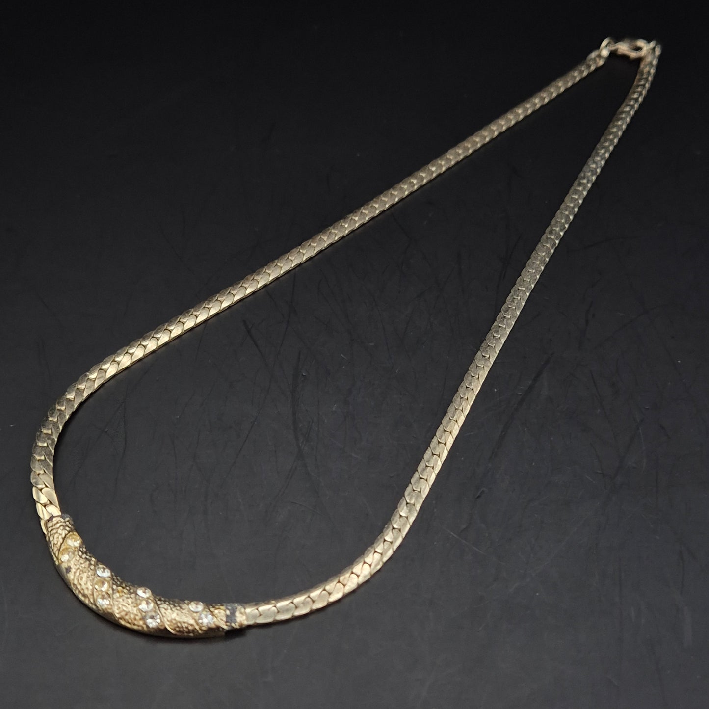 Vintage Gold Ton Snake Chain Halskette – Elegante Strass-Akzente