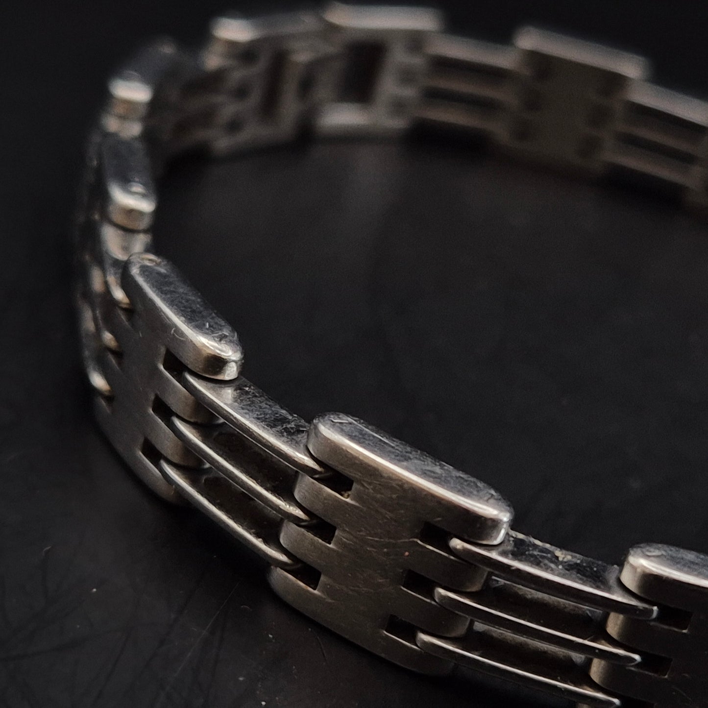 Modernes Edelstahl Armband für Herren – Markantes Glieder Design