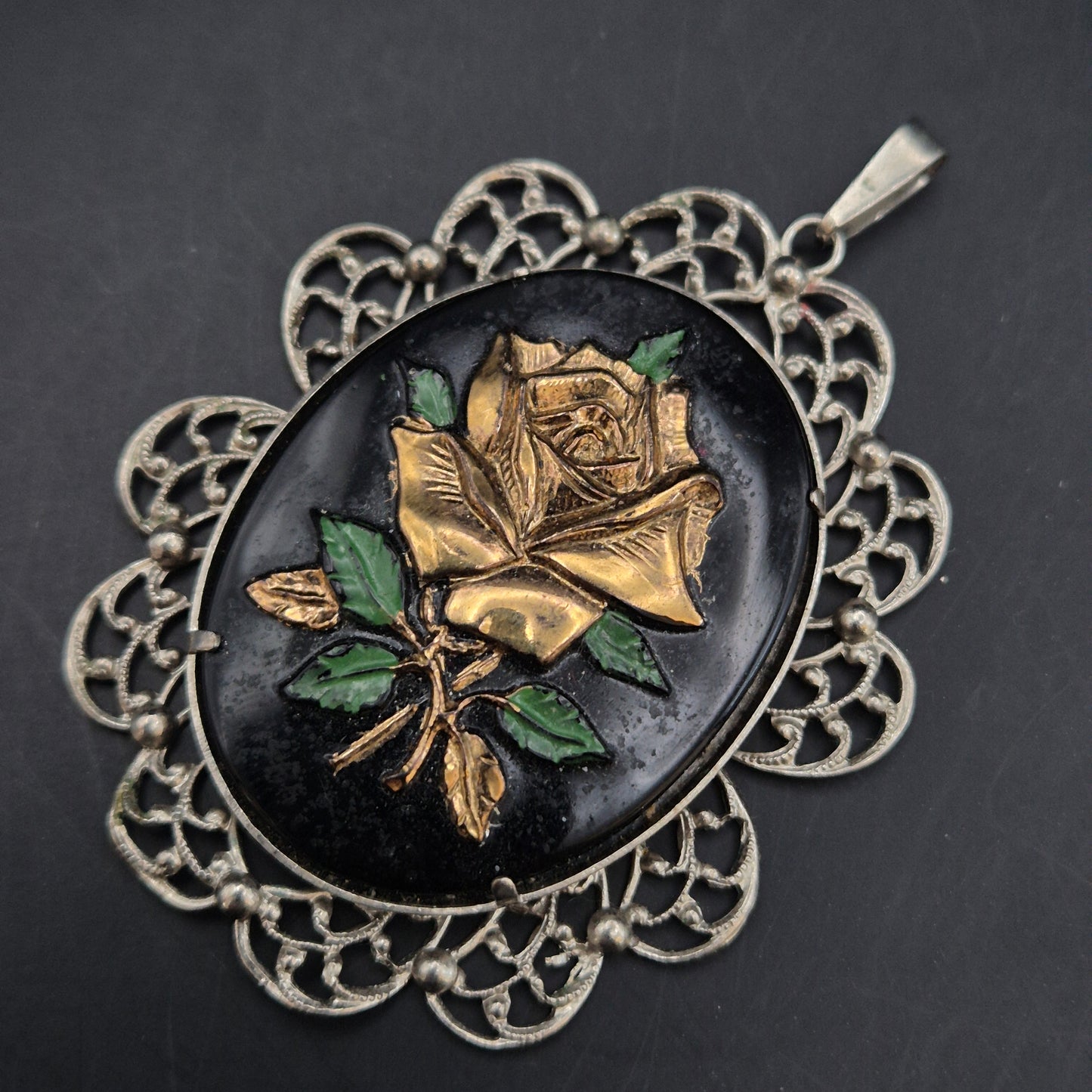 Vintage Medaillon Anhänger Rose – Edles Design in Schwarz & Gold