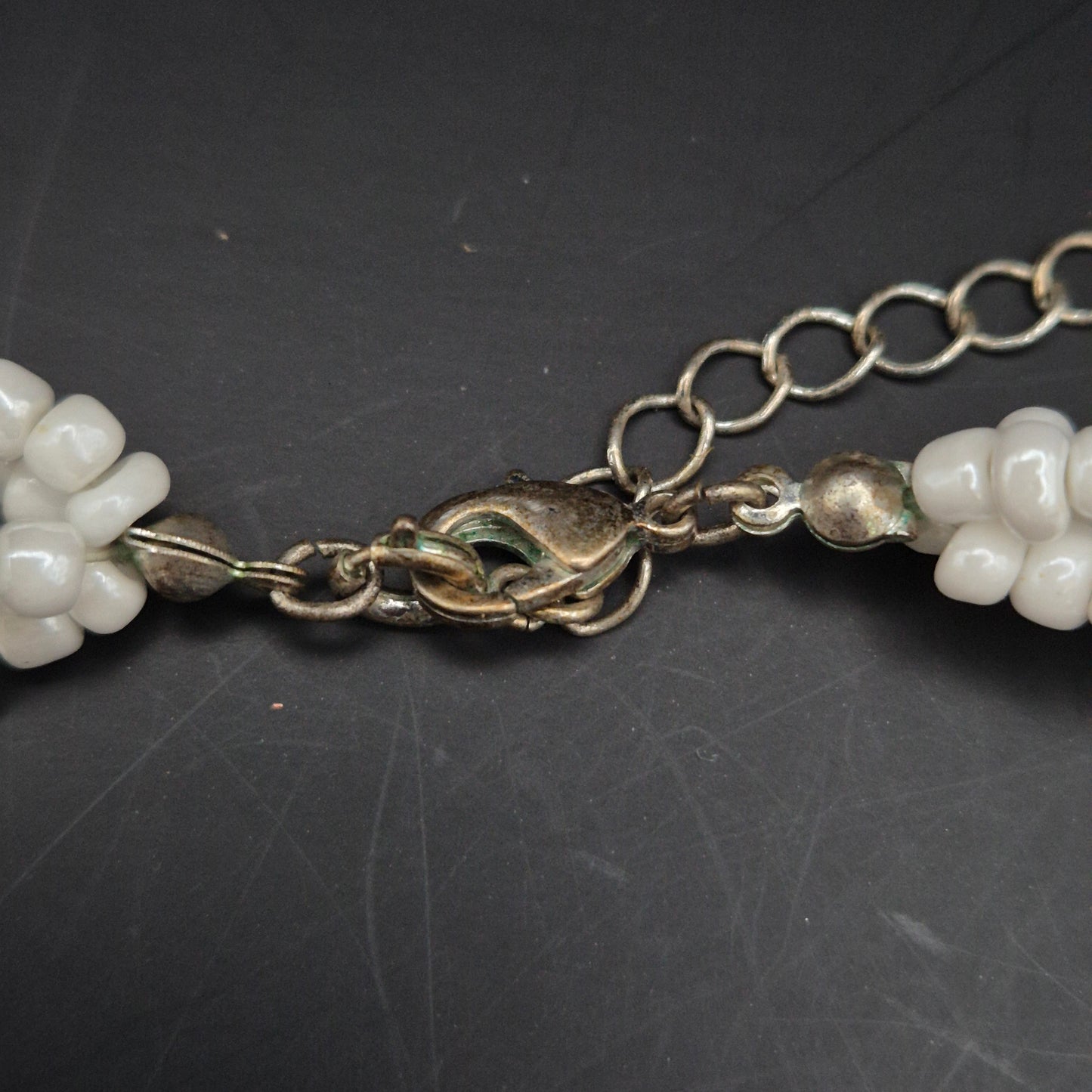 Elegante Perlenkette mit Perlmutt-Anhänger – Edles Design für Damen