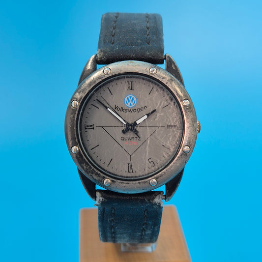 Vintage Volkswagen Herren Uhr – Markanter Retro-Look mit Lederarmband