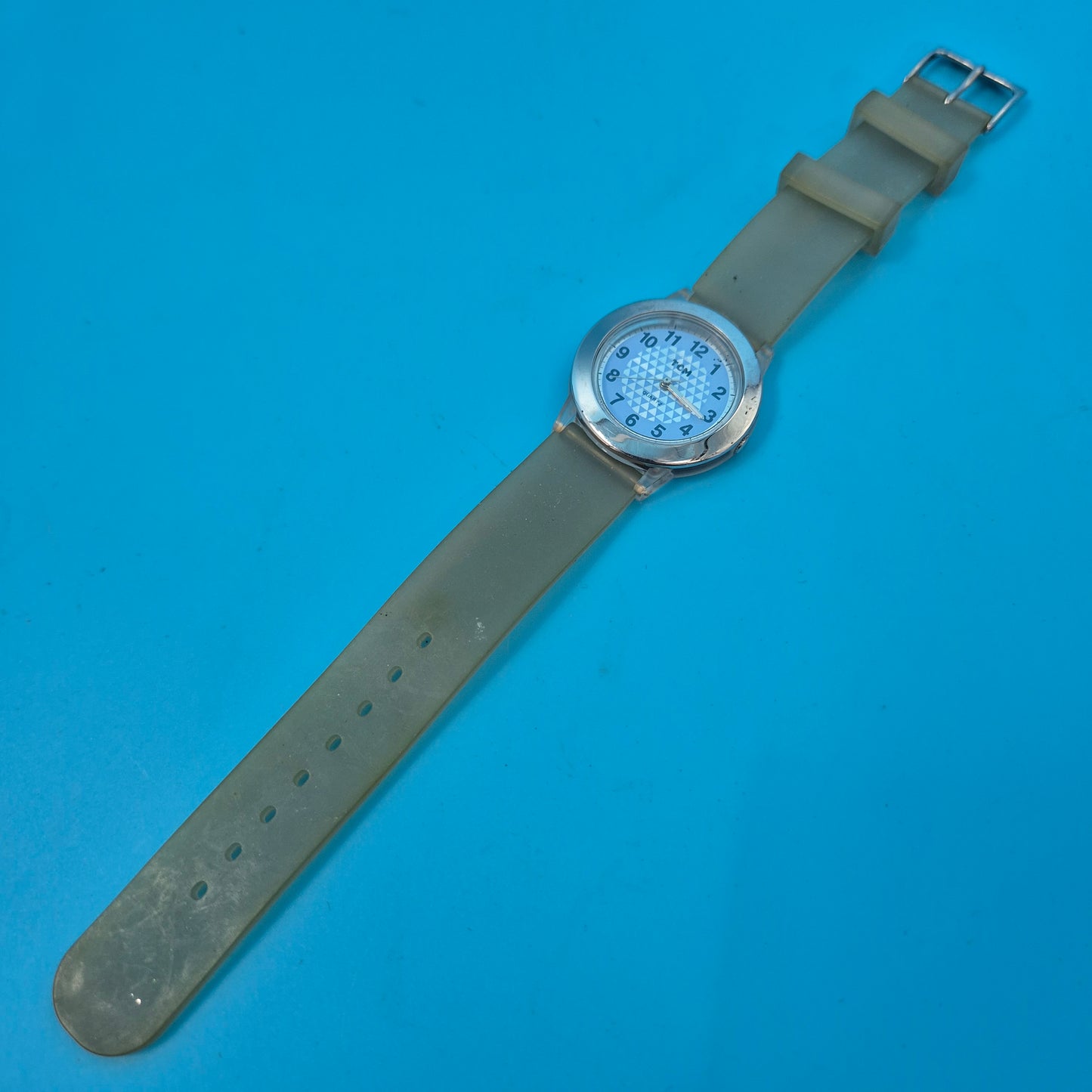 Moderne TCM Damen Uhr – Hellblaues Zifferblatt mit geometrischem Muster