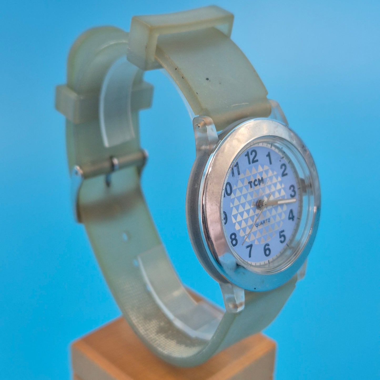 Moderne TCM Damen Uhr – Hellblaues Zifferblatt mit geometrischem Muster