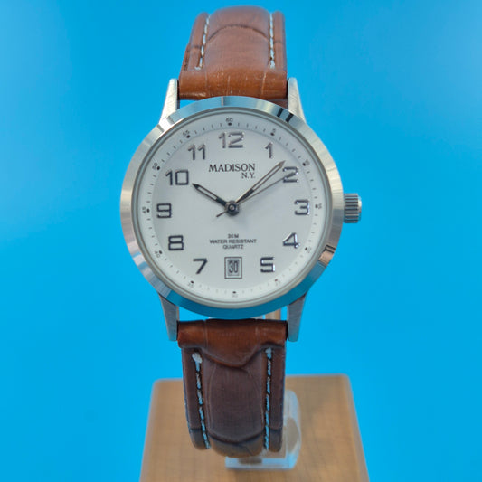 Klassische Madison N.Y. Herren Uhr – Weißes Zifferblatt & Lederband