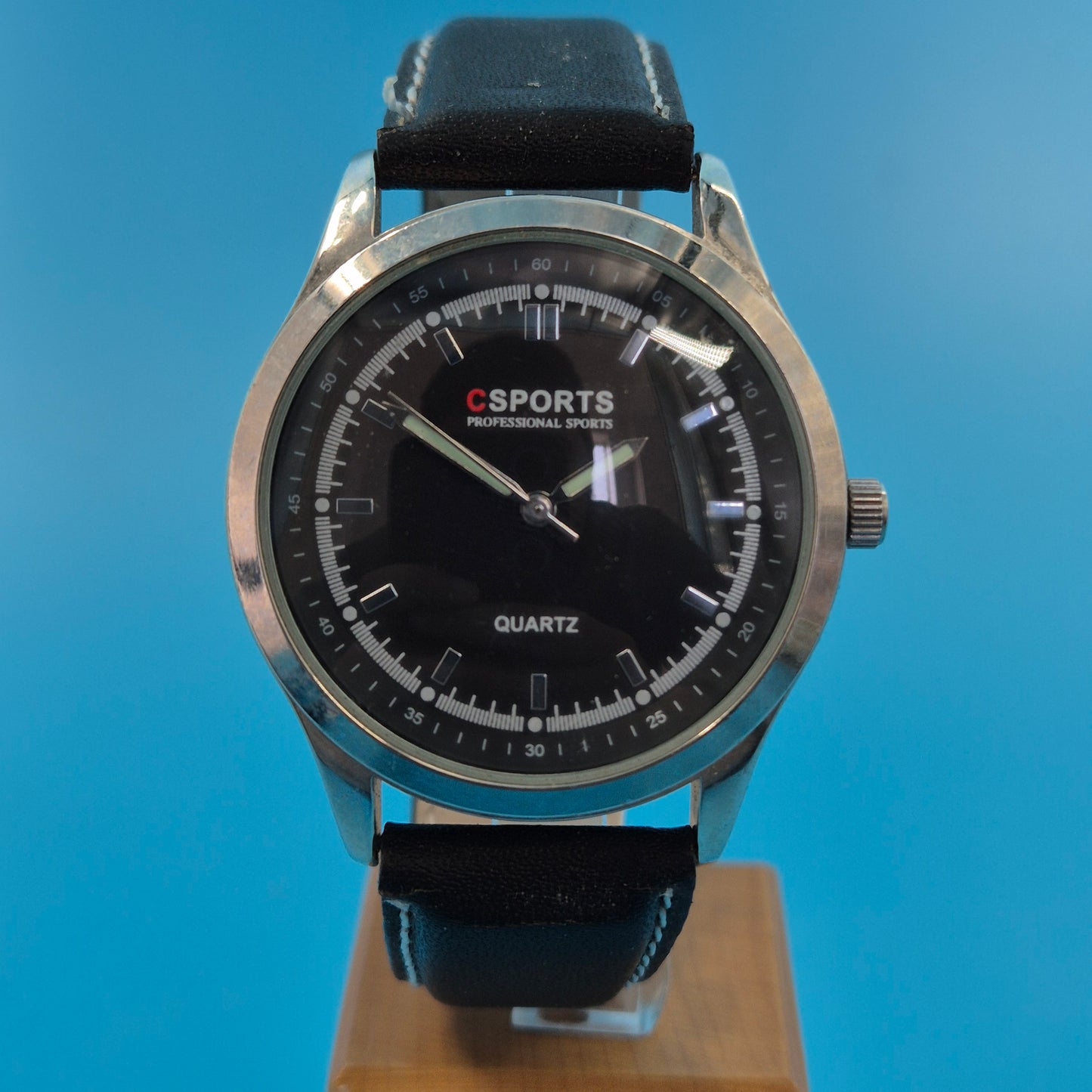 Sportliche CSports Herren Uhr – Klassisches Schwarz mit Kontrastnaht