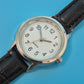 Titel Schlichte Damen Uhr in Silber-Optik – Klassisches Design für den Alltag