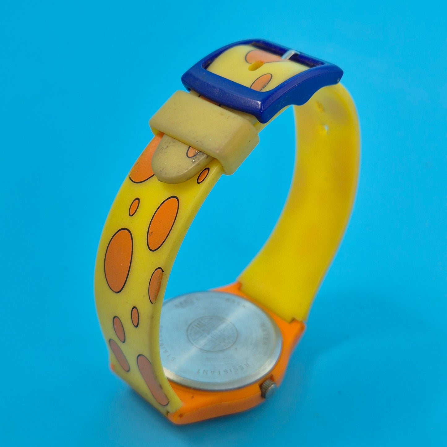 Fröhliche Heye Mordillo Giraffe Kinder Uhr – Farbenfrohes Retro Design