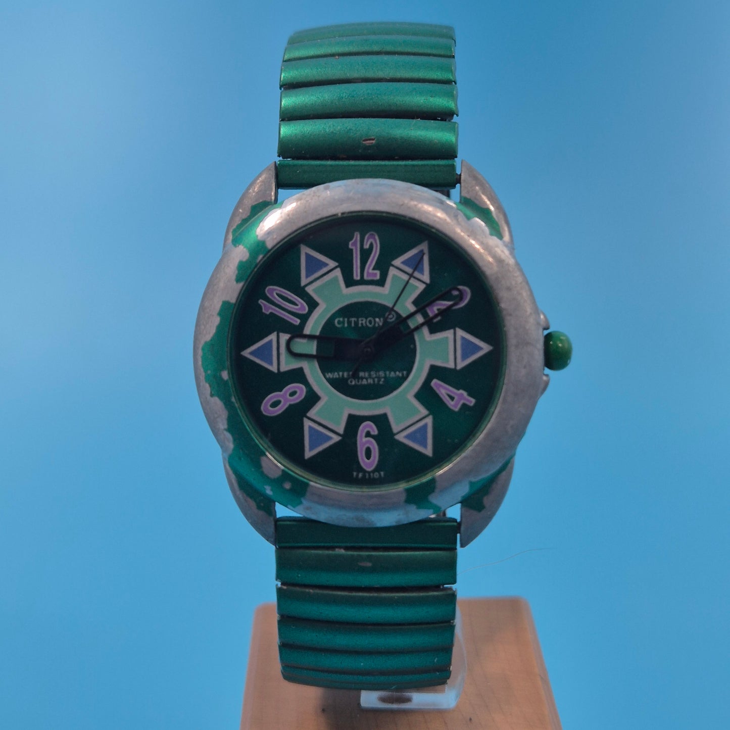 Retro Citron Unisex Uhr – Grünes Design mit praktischem Flexarmband