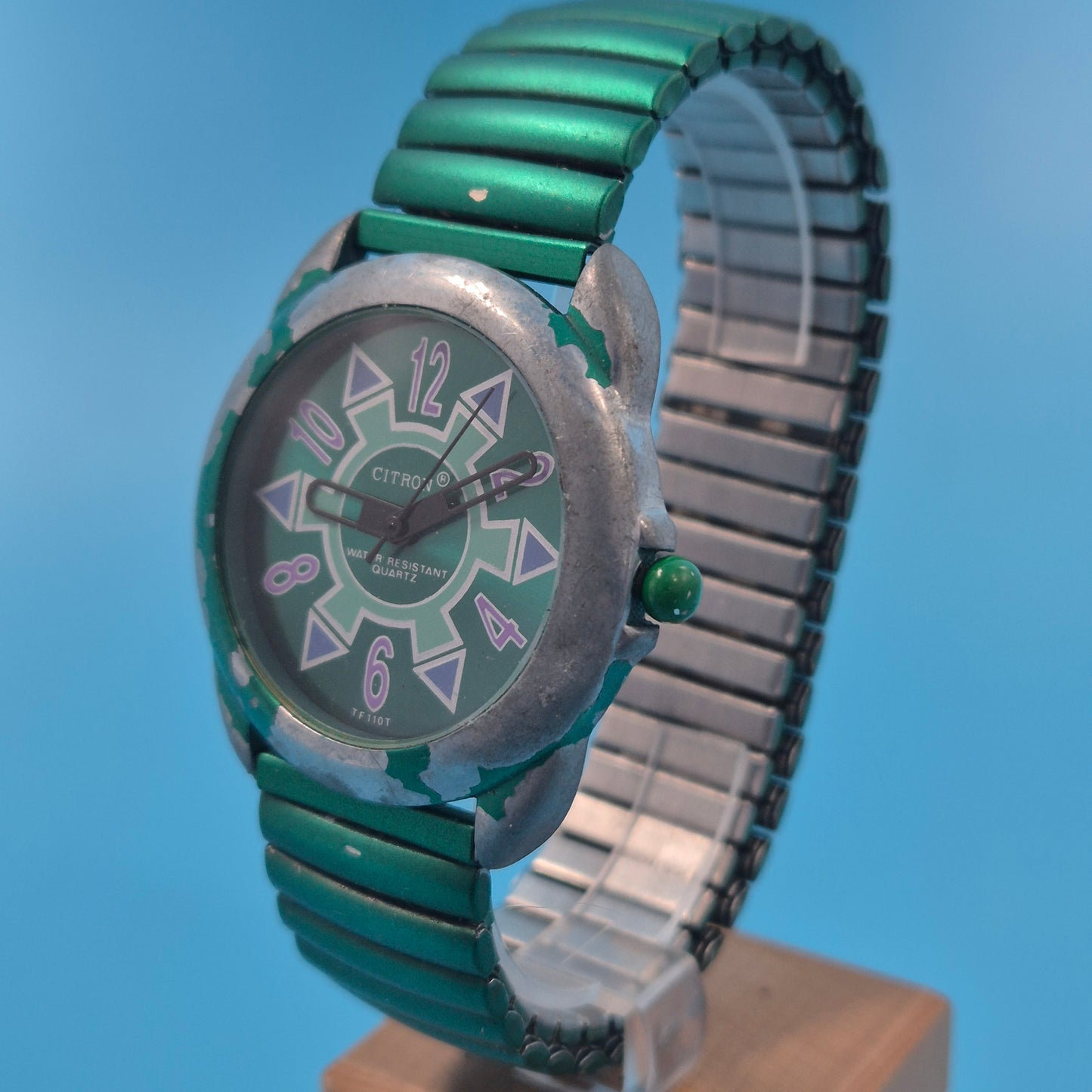 Retro Citron Unisex Uhr – Grünes Design mit praktischem Flexarmband