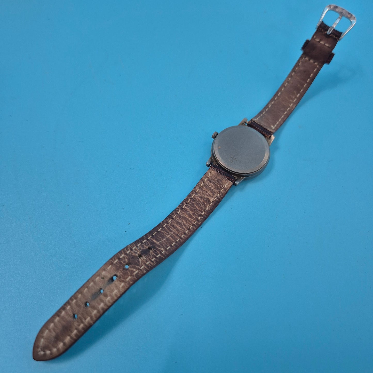 Adora Titan Herren Uhr – Robustes Design mit Lederarmband