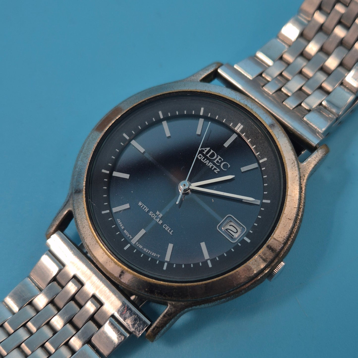 Klassische ADEC Solar Herren Uhr – Goldfarbenes Vintage Design