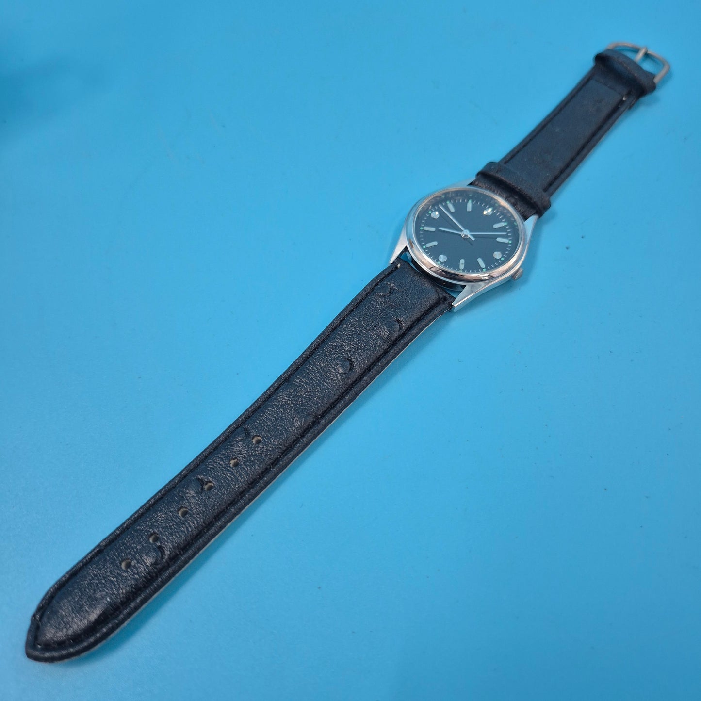 Markenlose Herren Uhr im Pilot Stil – Schwarzes Zifferblatt