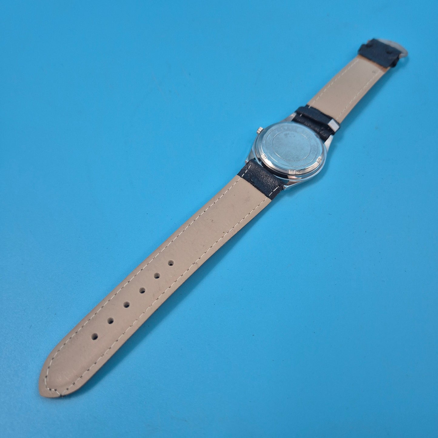Markenlose Herren Uhr im Pilot Stil – Schwarzes Zifferblatt