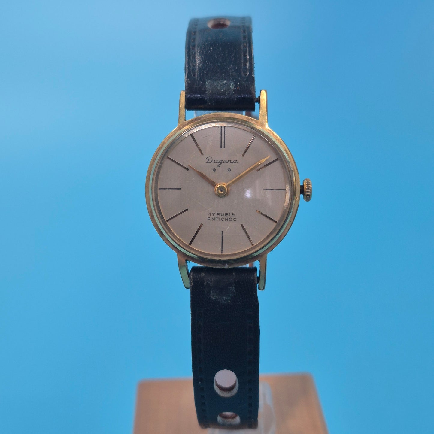 Klassische Dugena Damen Uhr – Vintage Gold-Look mit 17 Rubis