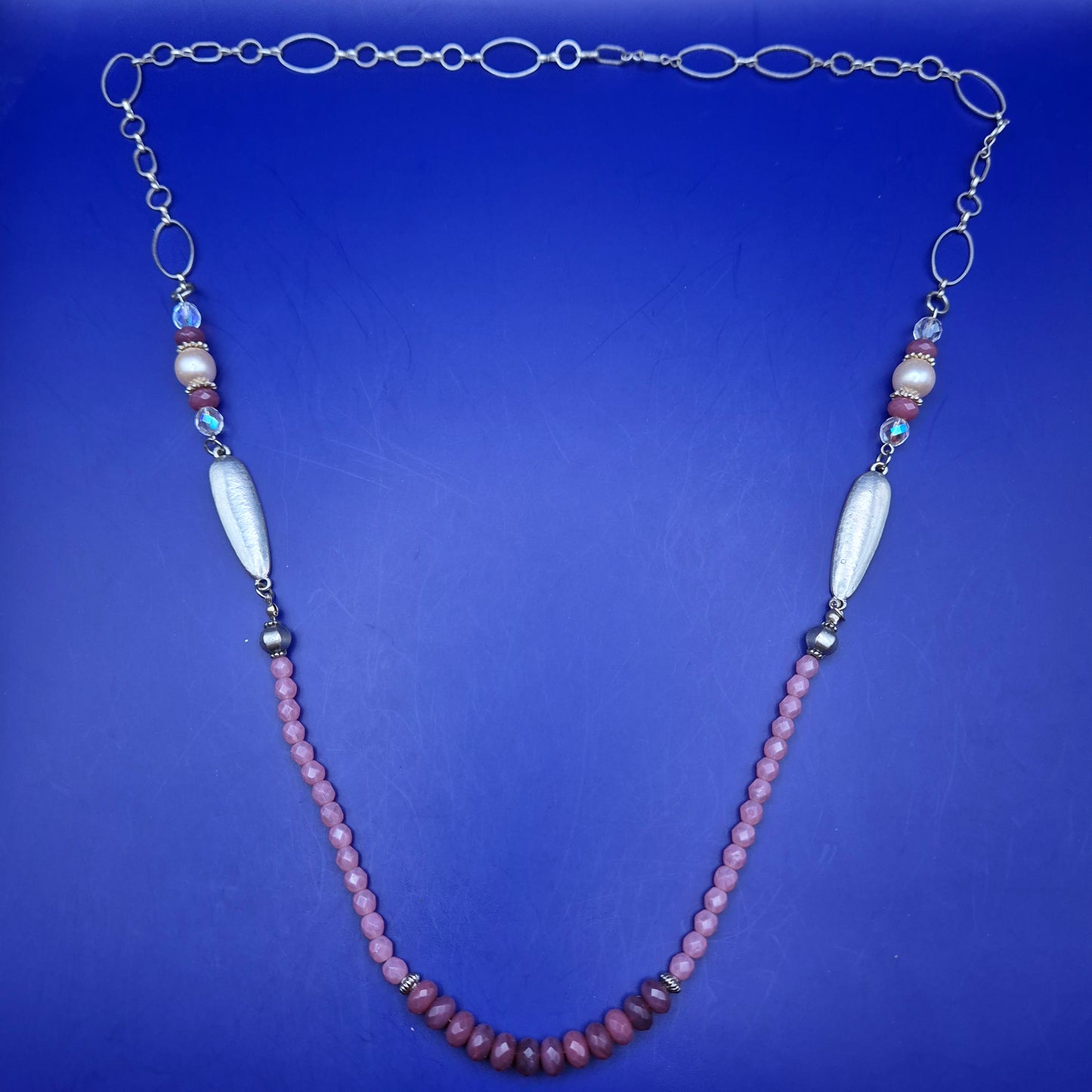 Halskette mit rosa Steinen Perlen Silber – Elegantes Design