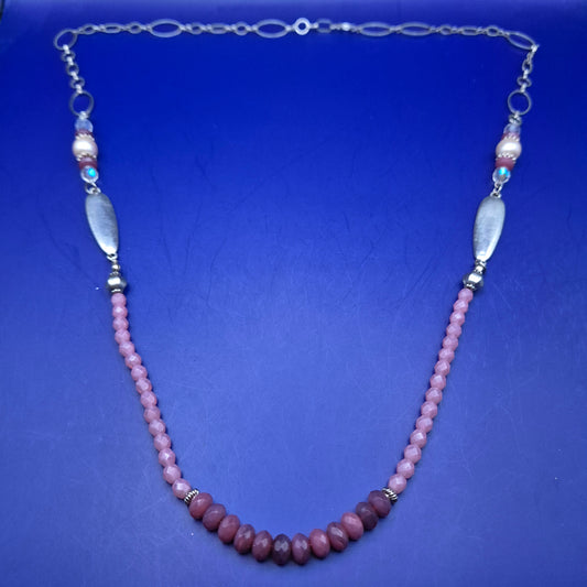 Halskette mit rosa Steinen Perlen Silber – Elegantes Design