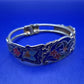 Antikes Cloisonné Armreif – Bunte Schmetterlinge auf Blau