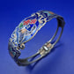 Antikes Cloisonné Armreif – Bunte Schmetterlinge auf Blau