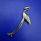 Elegante Flamingo Brosche Damen Uhr – Goldfarben mit Strasssteinen