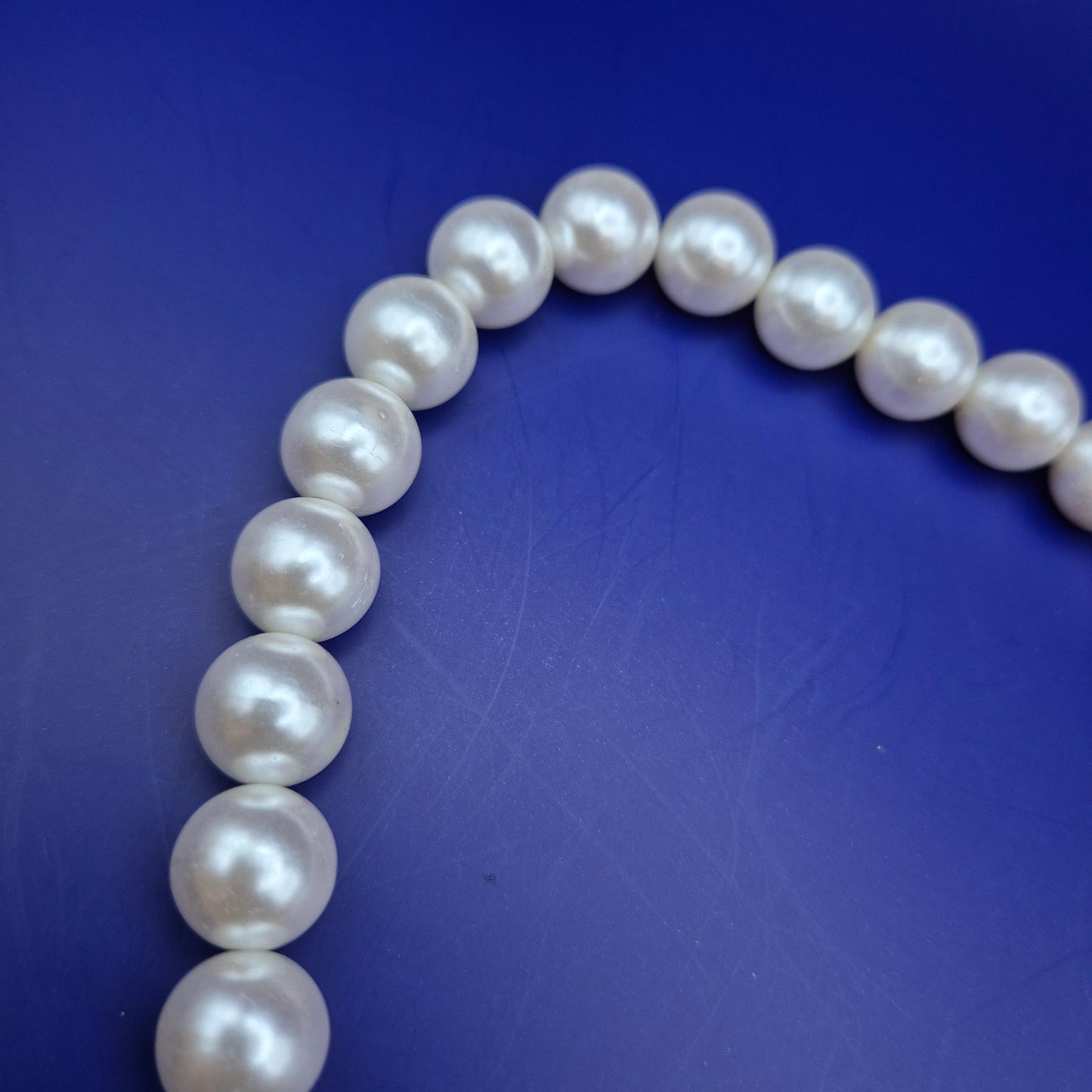 Klassische Perlenkette Damen Halskette – Zeitlose Eleganz in Weiß