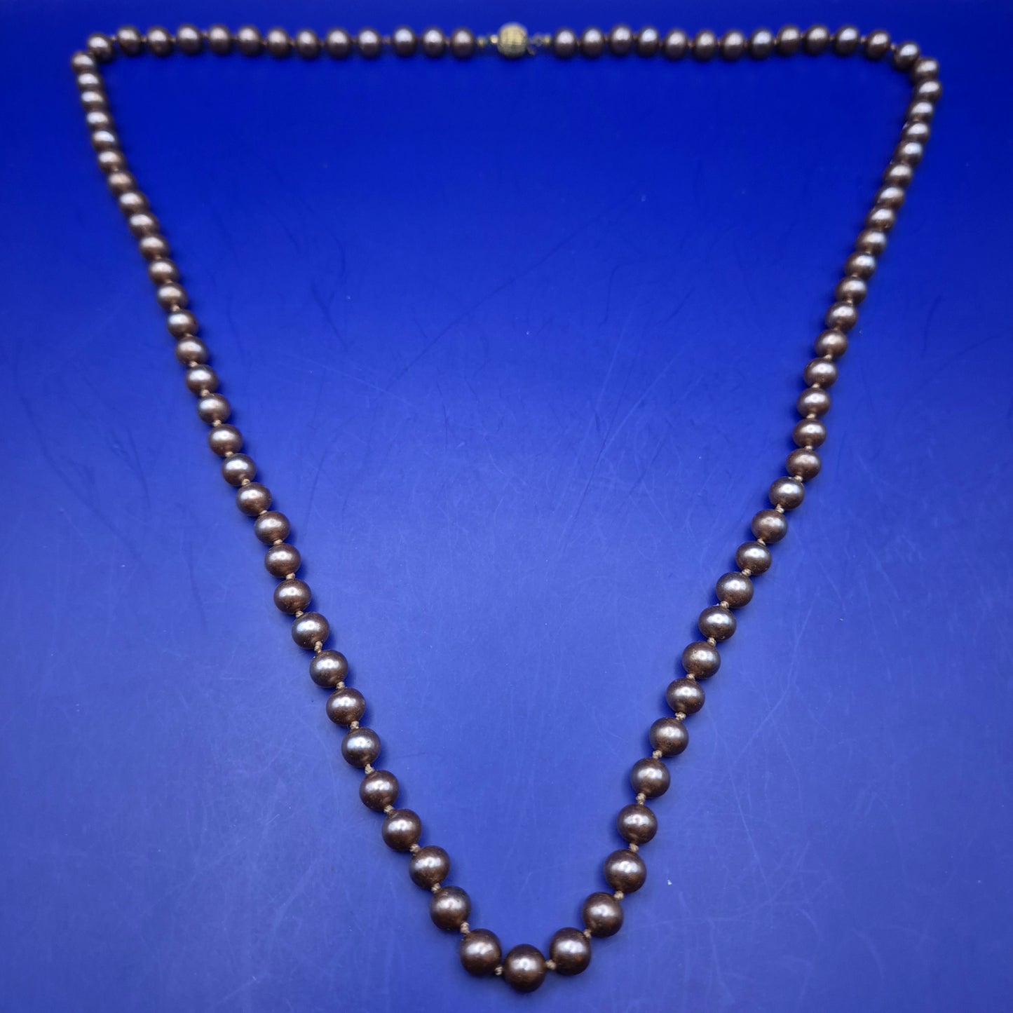 Klassische Perlen Kette in Bronze-Optik – Zeitlose Eleganz