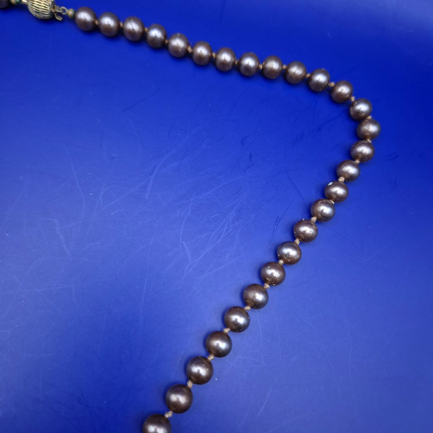 Klassische Perlen Kette in Bronze-Optik – Zeitlose Eleganz