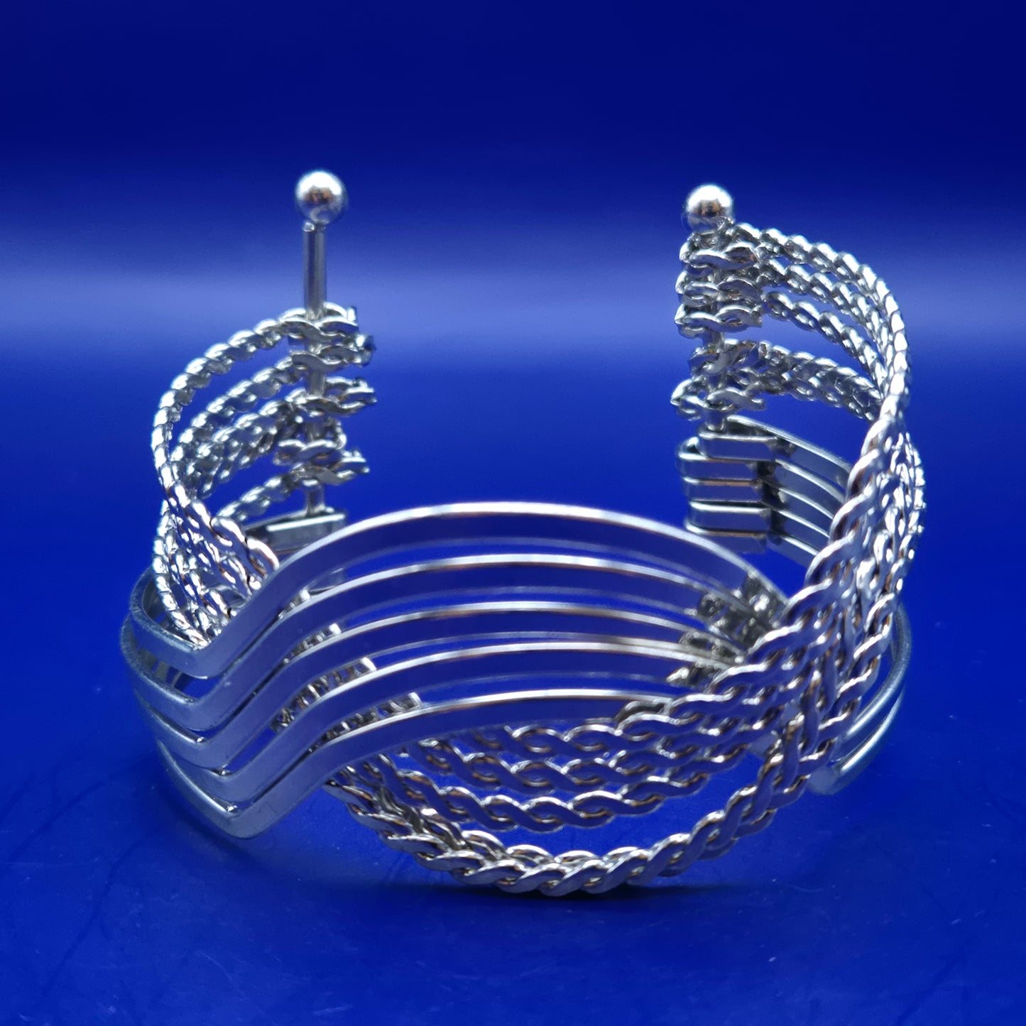 Elegantes Damen Armband – Mehrreihiges Design mit Kordelketten