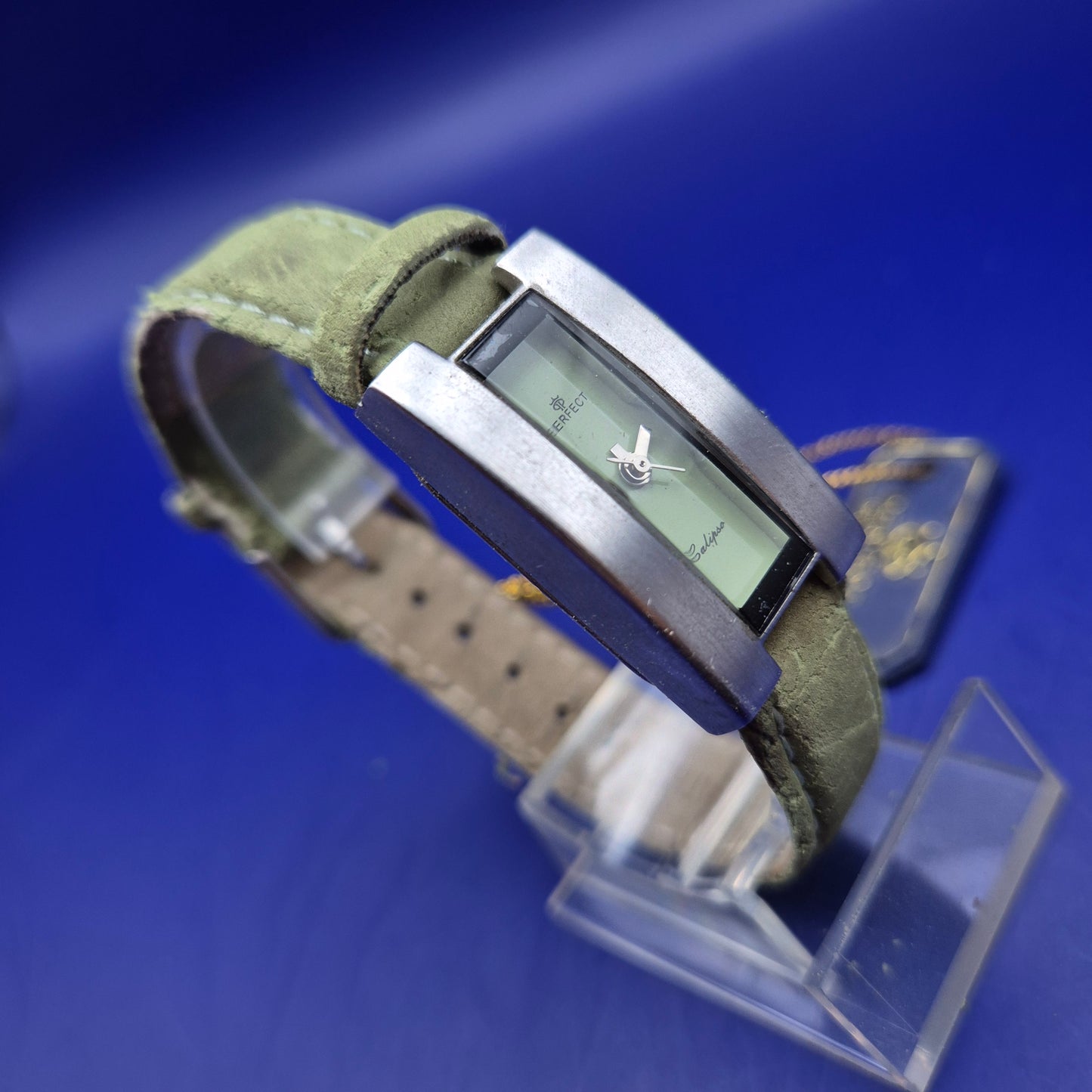 Elegante Perfect Damen Uhr – Stilvolles Grün mit Calipso-Design