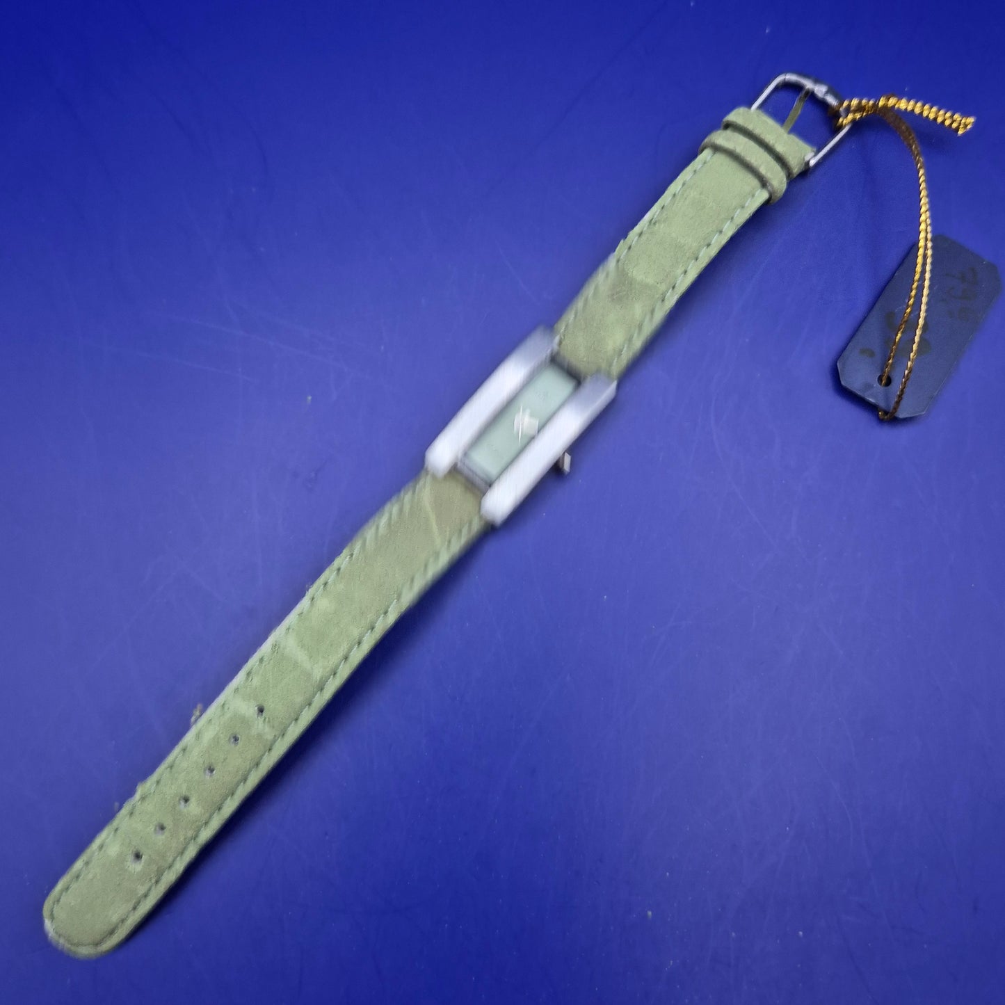 Elegante Perfect Damen Uhr – Stilvolles Grün mit Calipso-Design