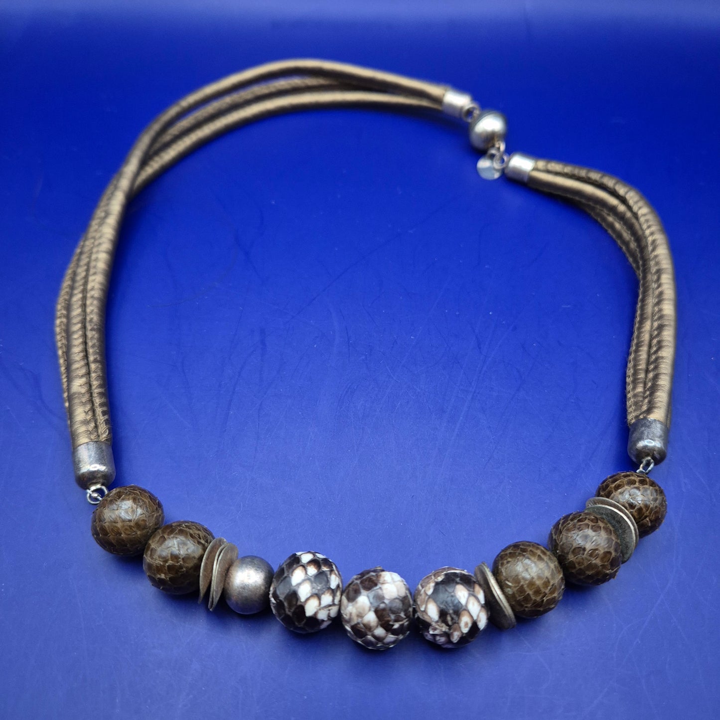 Statement Damen Kette mit exotischen Perlen - Einzigartiger Look
