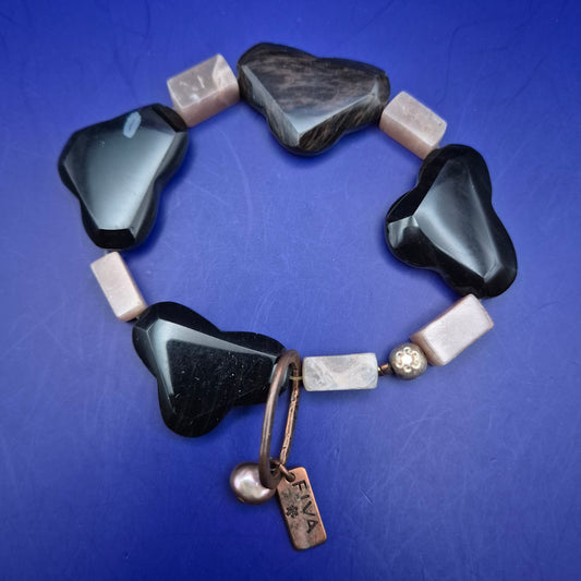 Elegantes Fiva Designer Armband – Naturstein & Kupfer Akzente
