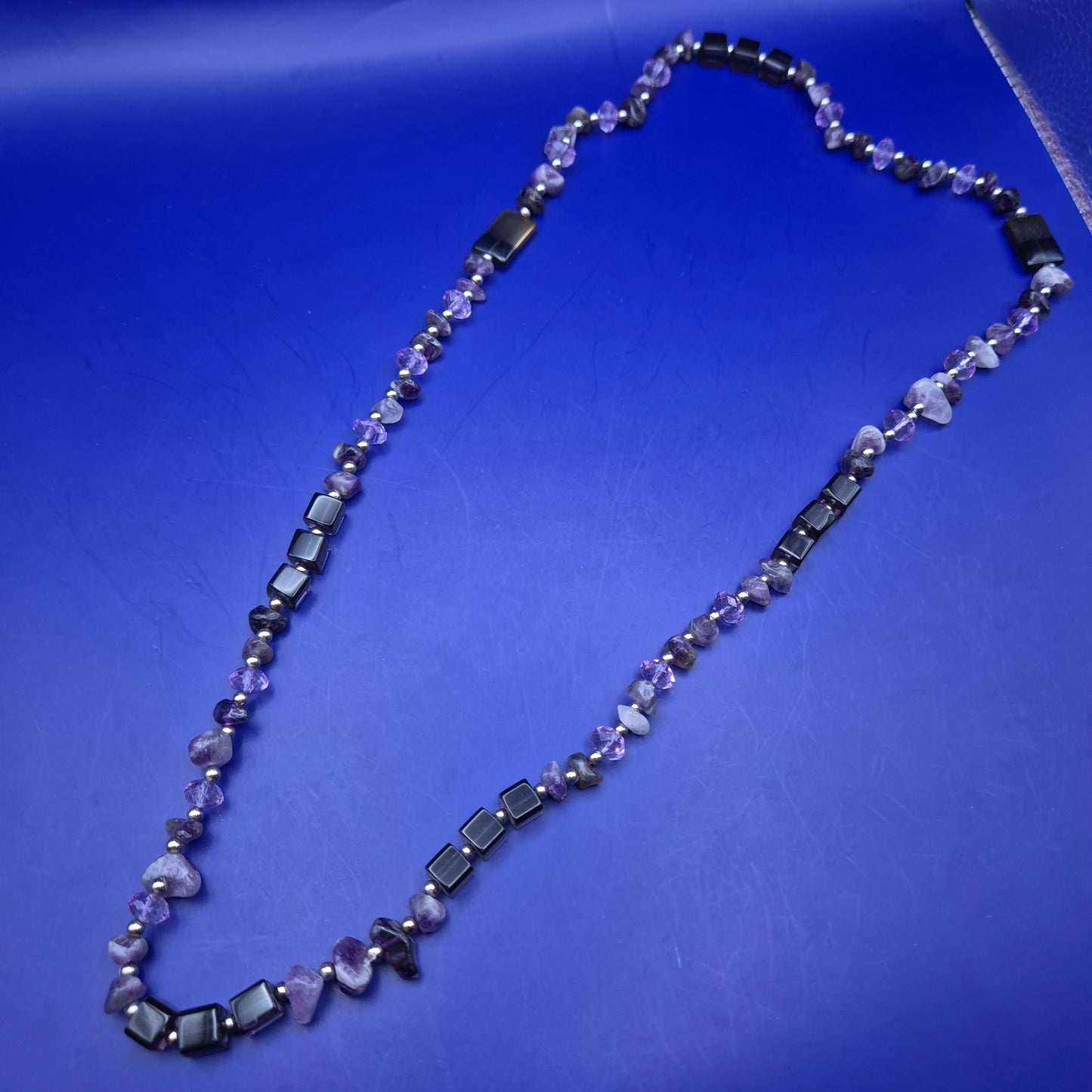 Exklusive Amethyst und Hämatit Damen Kette – Natürliche Eleganz