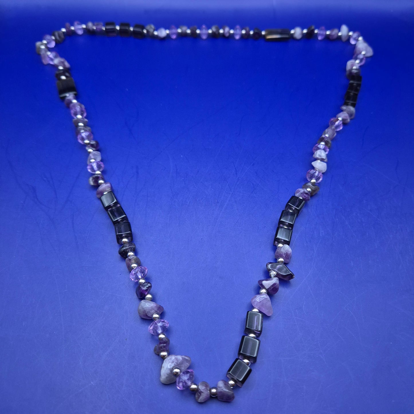 Exklusive Amethyst und Hämatit Damen Kette – Natürliche Eleganz