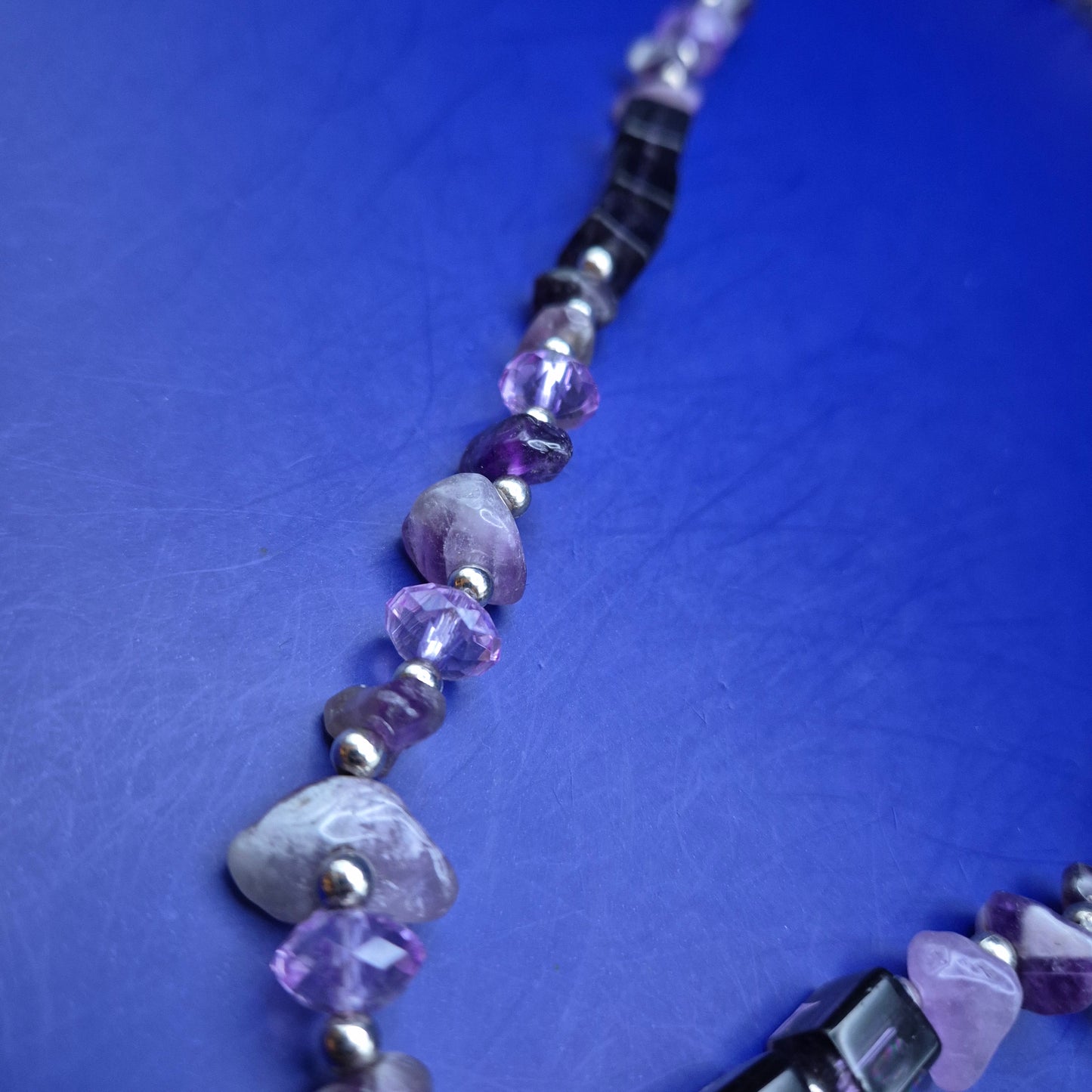 Exklusive Amethyst und Hämatit Damen Kette – Natürliche Eleganz