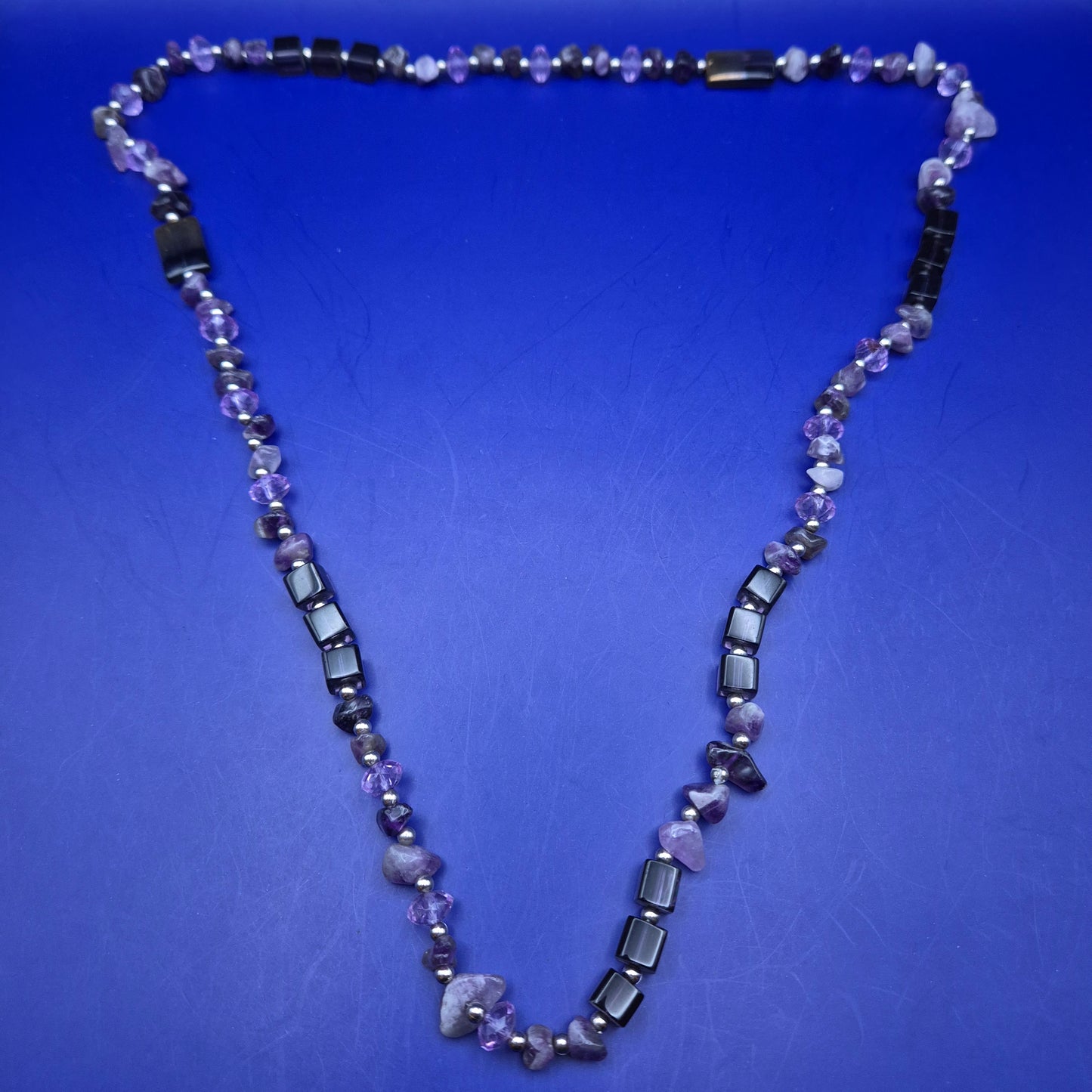Exklusive Amethyst und Hämatit Damen Kette – Natürliche Eleganz