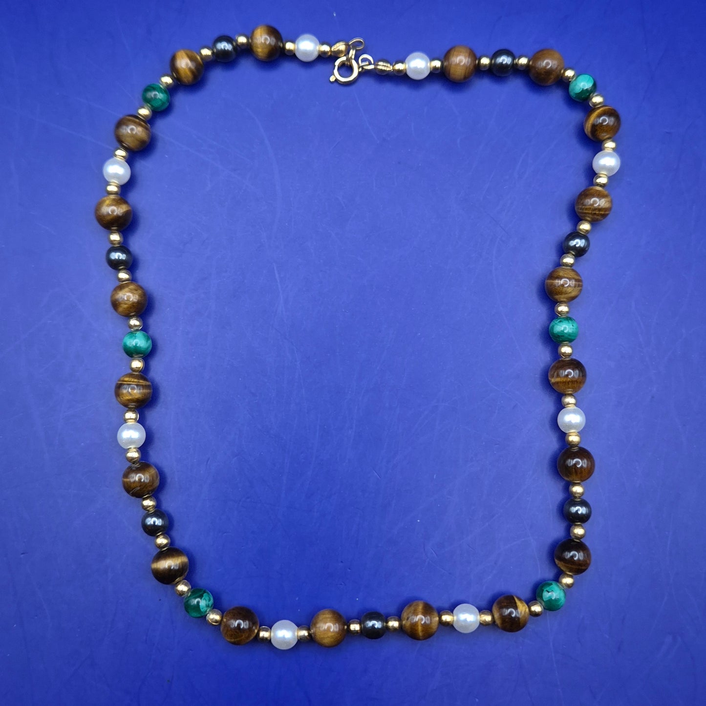Edle Perlen und Edelstein Damen Kette – Tigerauge & Malachit Design