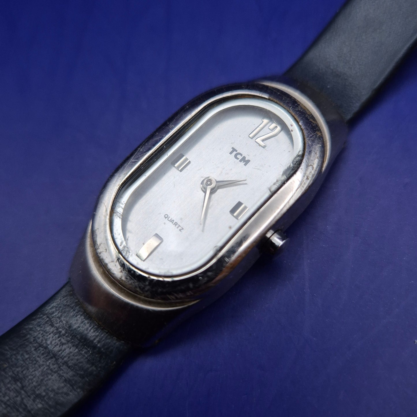 Elegante TCM Damen Uhr – Klassisches Ovales Design mit Lederarmband