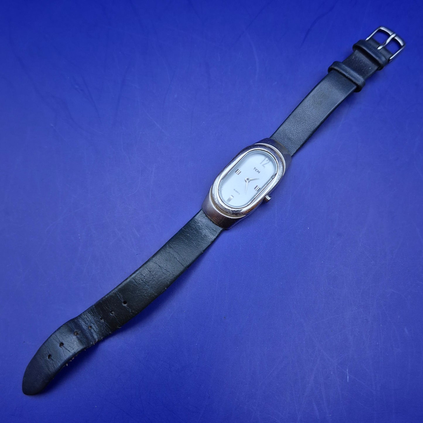 Elegante TCM Damen Uhr – Klassisches Ovales Design mit Lederarmband