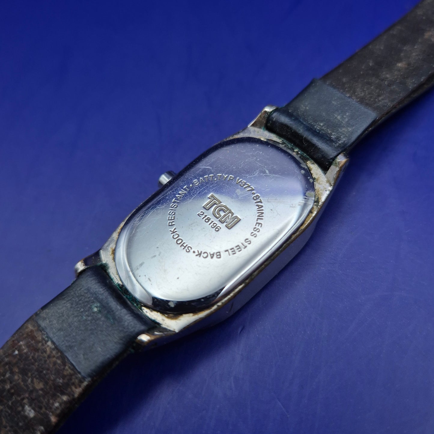 Elegante TCM Damen Uhr – Klassisches Ovales Design mit Lederarmband