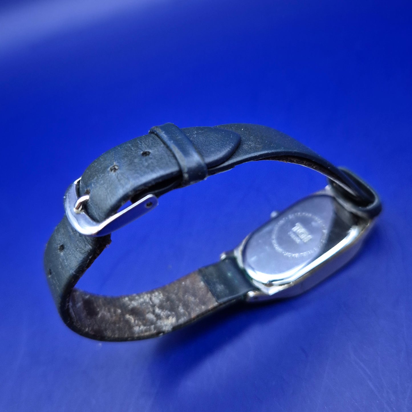 Elegante TCM Damen Uhr – Klassisches Ovales Design mit Lederarmband