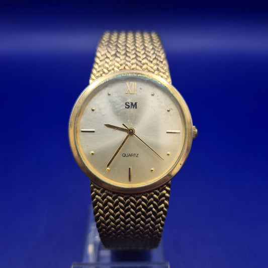 Elegante SM Damen Uhr – Goldfarbenes Mesh-Design im Vintage-Stil