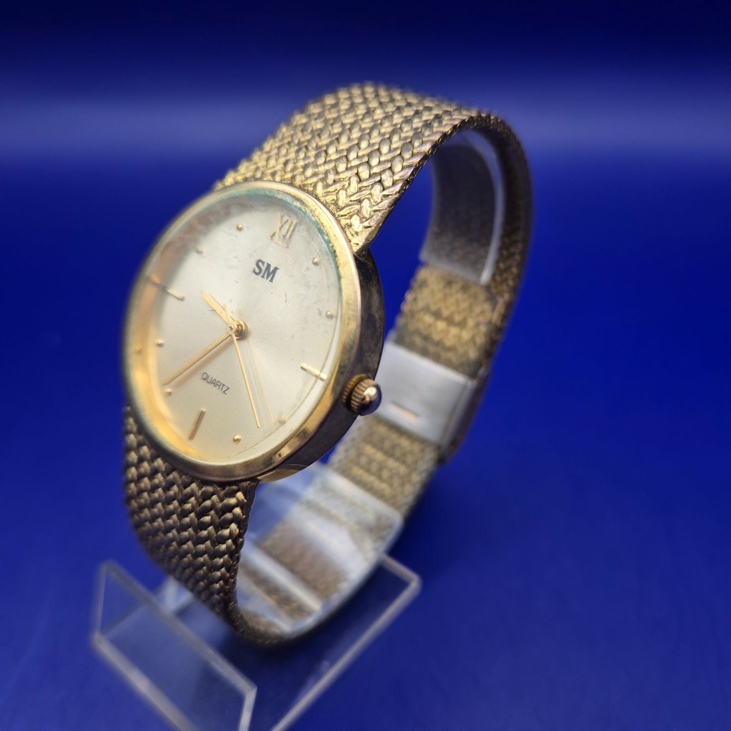 Elegante SM Damen Uhr – Goldfarbenes Mesh-Design im Vintage-Stil