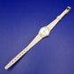 Vintage Damen Uhr – Weißes Gitter-Design mit Retro-Charme