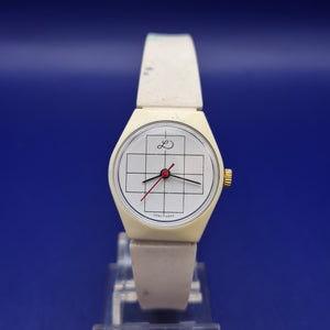 Vintage Damen Uhr – Weißes Gitter-Design mit Retro-Charme