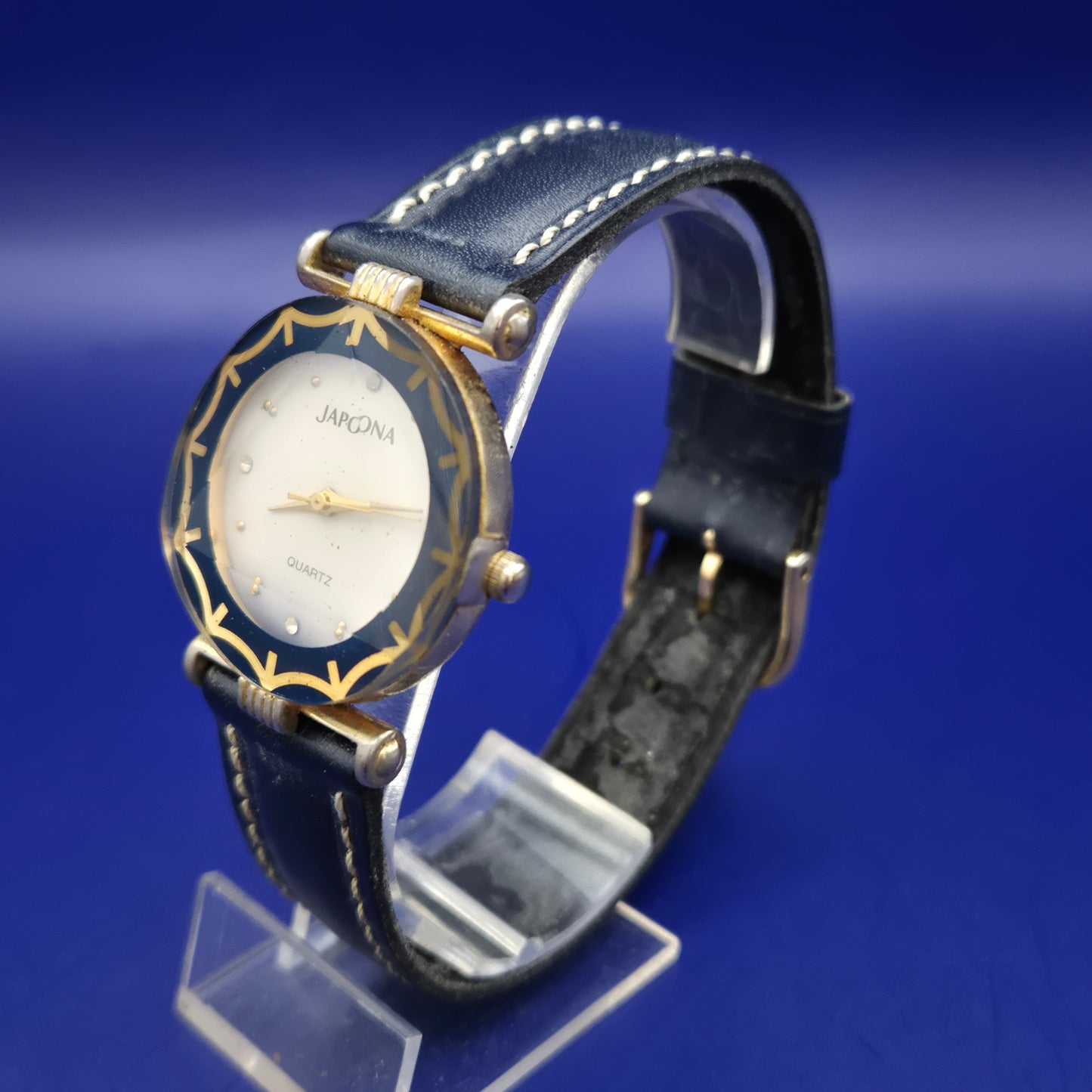 Auffällige Japona Damen Uhr – Blau-goldenes Design mit Steinbesatz